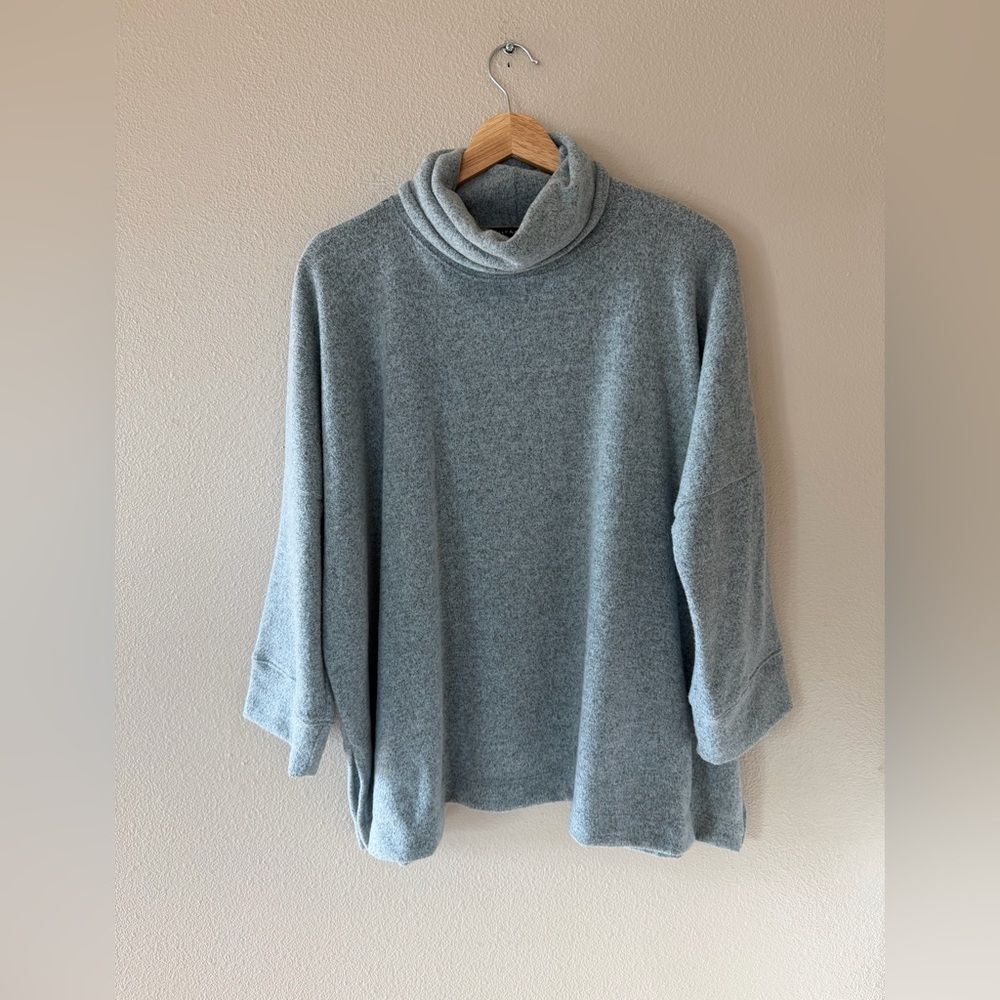 Nally & Millie Soft Gray Oversied Cowl Neck Sweater Boxy Loose Fit Size L/XL